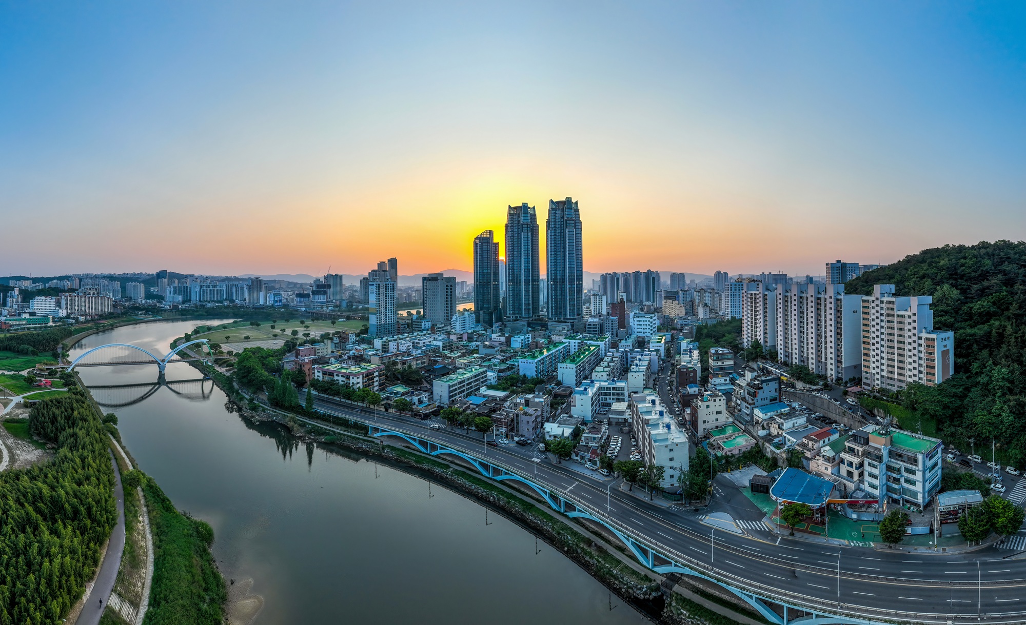 [매일시론] 부울경 배냇짓 정치