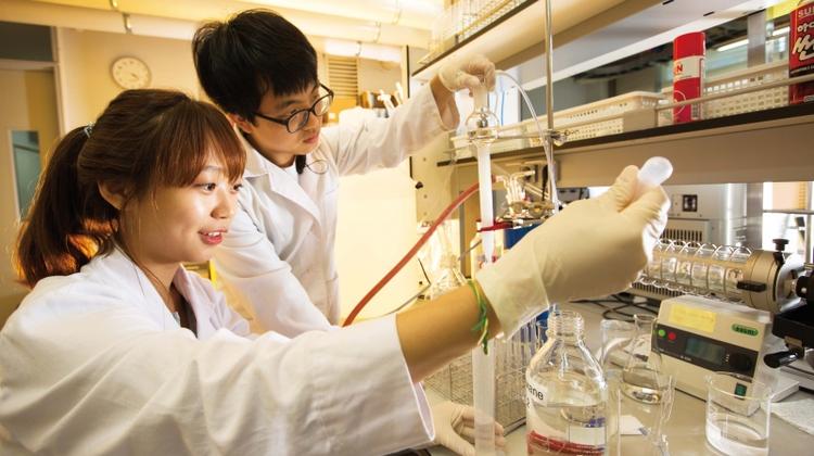 A Future Scientist's Day at UNIST