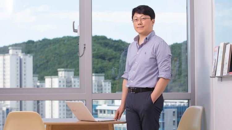 UNIST Receives Minister of Land, Infrastructure and Transport Commendation