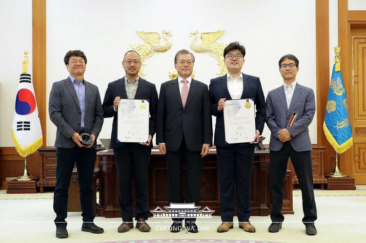 UNIST Professor Honored with Millionth Certificate of Design Registration