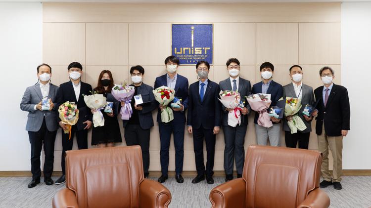 UNIST Recognized Seven Employees at Recent Awards Ceremony
