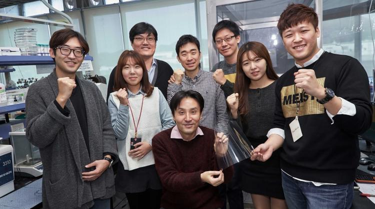 The Wearable Heater with Transparent Electrodes is Now Real at UNIST