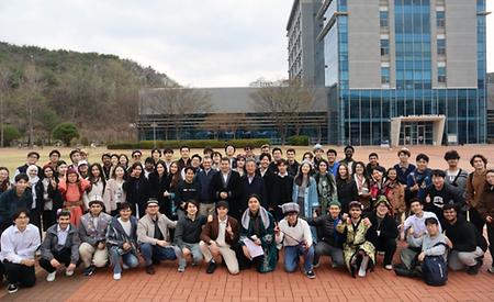 UNIST Hosted Inaugural International Day, Centered on Nowruz